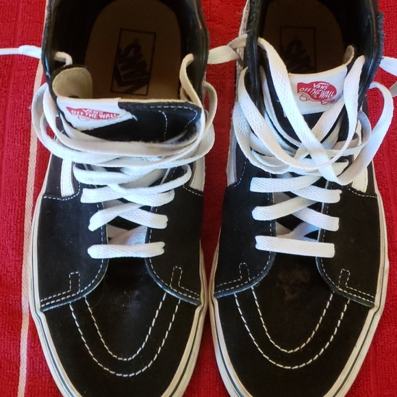 Vans - Picture 4 of 7